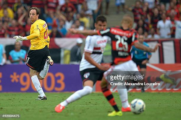 Rogerio Ceni of Sao Paulo in action during a match between Flamengo and Sao Paulo as part of Brasileirao Series A 2014 at Maracana on May 18, 2014 in...