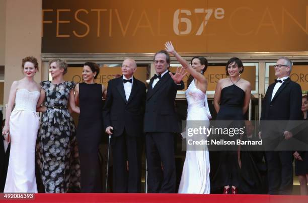 Miranda Otto, Sonja Richter, a guest, President of the Cannes Film Festival Gilles Jacob, Tommy Lee Jones, Hilary Swank, a guest and General Delegate...