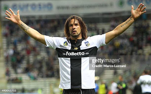Amauri Carvalho De Oliveira of Parma FC celebrates after scoring his second goal during the Serie A match between Parma FC and AS Livorno Calcio at...
