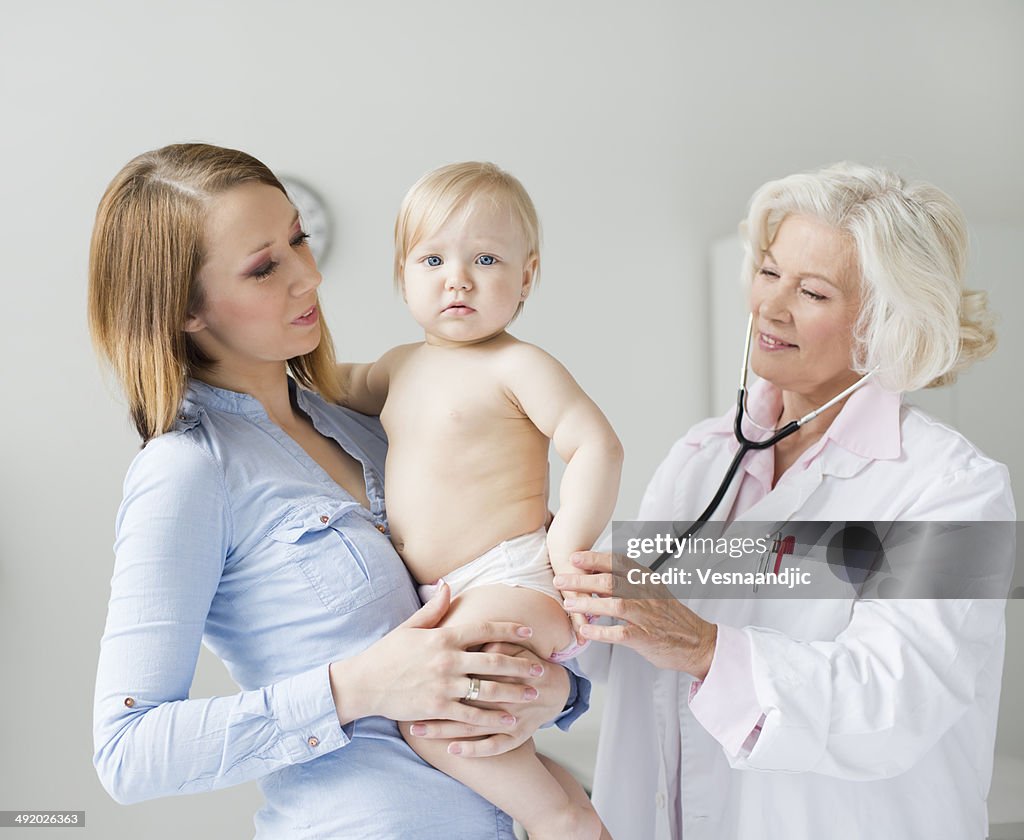 Baby visit doctor