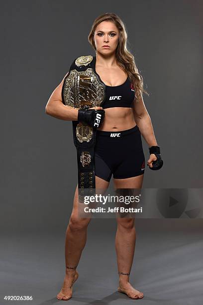 Ronda Rousey Box 4,699 Ronda Rousey Photos Stock Photos, High-Res Pictures, and Images ...