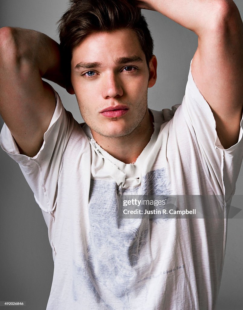 Dominic Sherwood, Just Jared, December 5, 2013