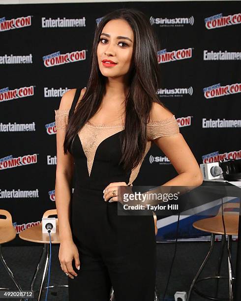 Shay Mitchell visits the SiriusXM Studios during New York Comic-Con at The Jacob K. Javits Convention Center on October 9, 2015 in New York City.