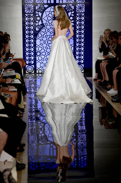 NY: Reem Acra Bridal Fall/Winter 2016 Runway Show