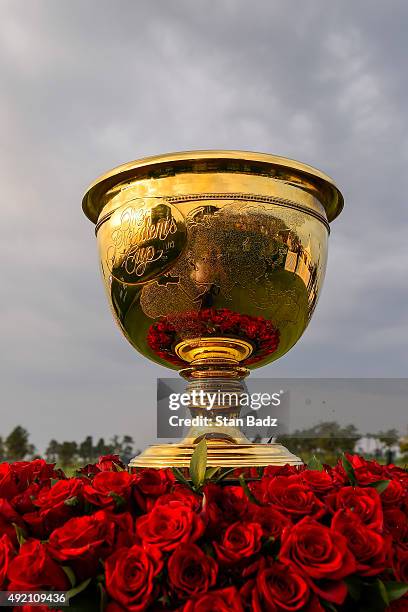 The Presidents Cup trophy sits on the first hole tee box during morning foursomes matches in the third round of The Presidents Cup at Jack Nicklaus...