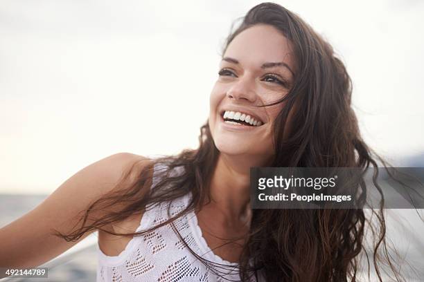 the ocean breeze is so rejuvenating - beautiful woman stock pictures, royalty-free photos & images