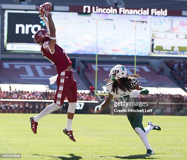 Robby Anderson of the Temple Owls catches a touchdown pass over Parry Nickerson of the Tulane Green Wave on October 10, 2015 atLincoln Financial...