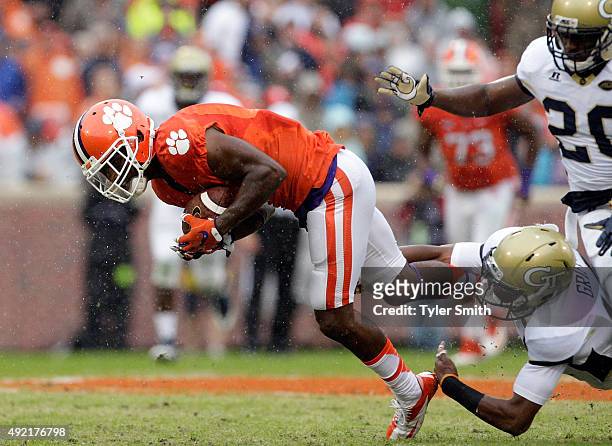 Germone Hopper of the Clemson Tigers catches a pass during the game against the Georgia Tech Yellow Jackets at Memorial Stadium on October 10, 2015...