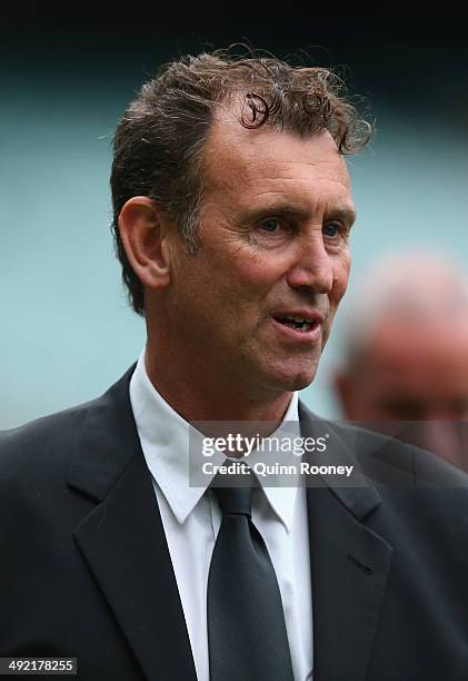 Peter Daicos walks around the boundary to form a guard of honour during the public service for Tom Hafey at Melbourne Cricket Ground on May 19, 2014...