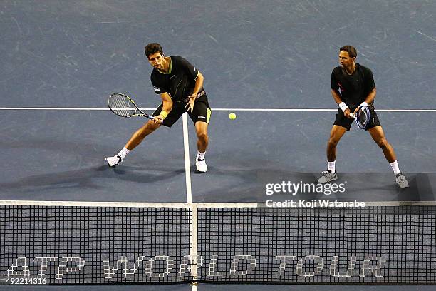 Raven Klaasen of South Africa and Marcelo Melo of Brazil compete against Juan Sebastian Cabal of Colombia and Robert Farah of Colombia during the...