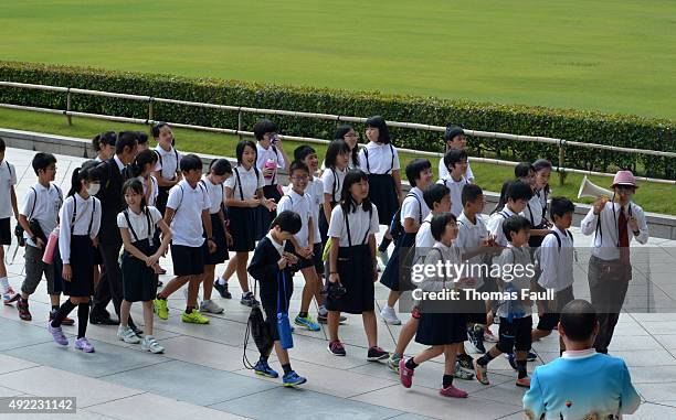 Excursion Uniform 6,583 Japanese School Excursion Stock Photos, High-Res Pictures, and ...