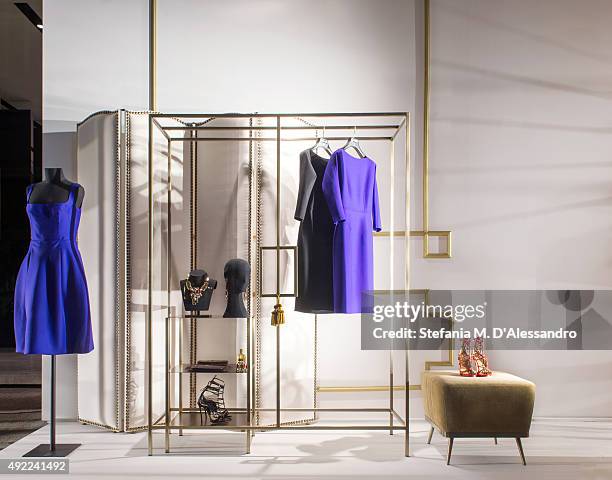 Italian Window Display 44 Dsquared Window Display Milan Italy Stock Photos, High-Res Pictures ...