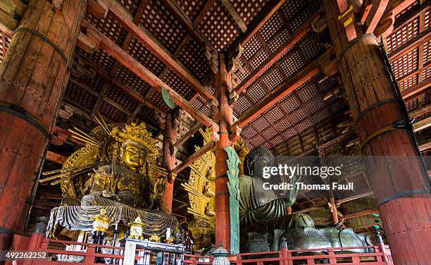 great buddha and kokuzo bodhisattva - giant buddha stock pictures, royalty-free photos & images