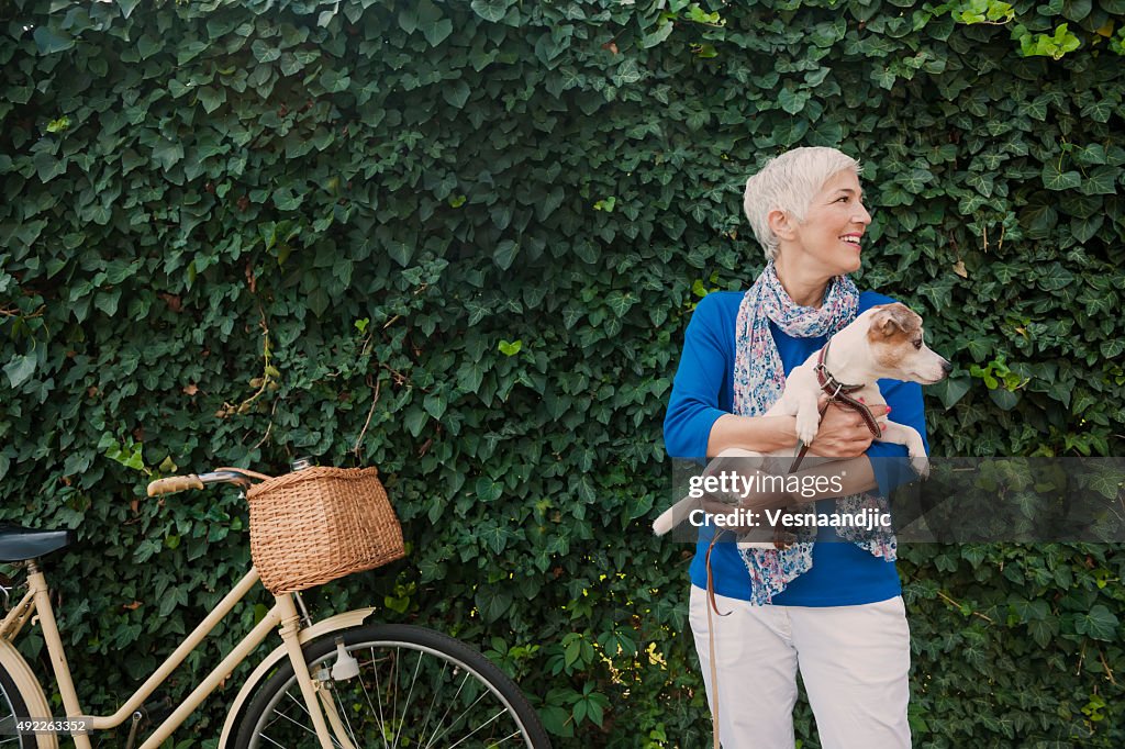 Frau mit Hund