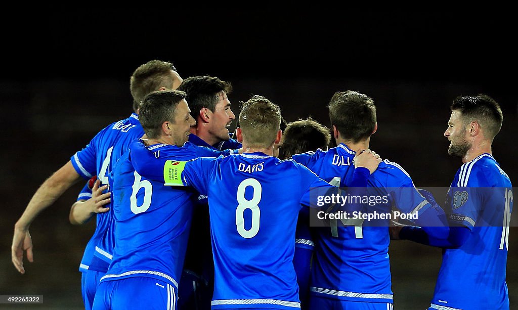 Finland v Northern Ireland - UEFA EURO 2016 Qualifier