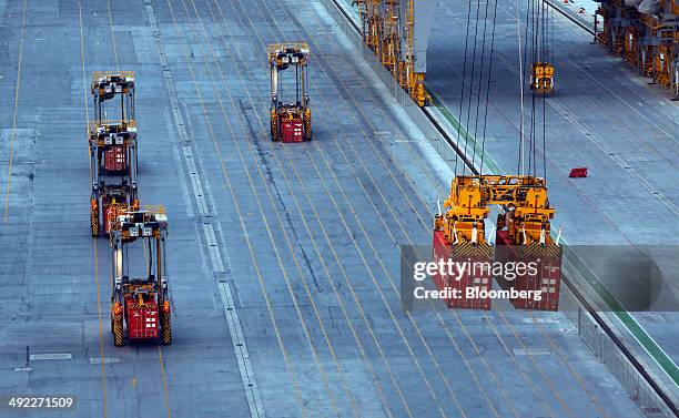 Loading Dp 143 Dock Sud Stock Photos, High-Res Pictures, and Images - Getty Images