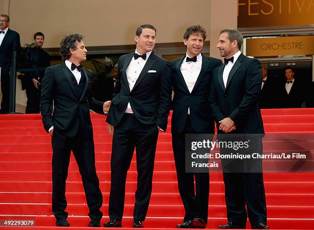 Actors Mark Ruffalo, Channing Tatum, director Bennett Miller and Steve Carell attend the "Foxcatcher" Premiere at the 67th Annual Cannes Film...