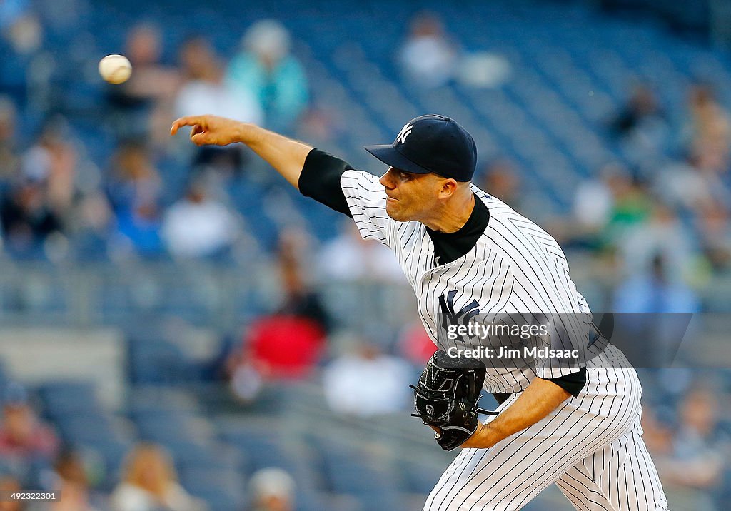 Pittsburgh Pirates v New York Yankees - Game Two