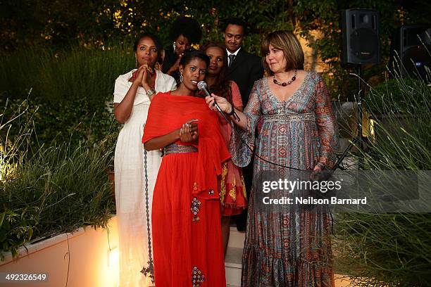 Debebe Photos And Premium High Res Pictures Getty Images debebe-photos-and-premium-high-res-pictures-getty-images