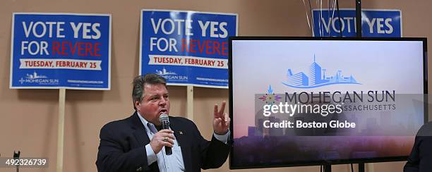 Father Daniel Rizzo 51 Pat Rizzo Photos & High Res Pictures - Getty Images