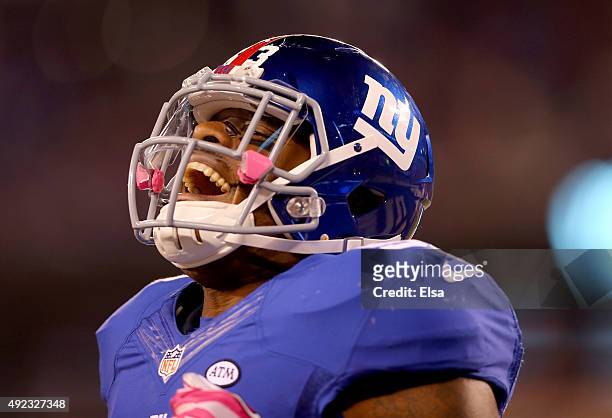 Jasper Brinkley of the New York Giants celebrates in the fourth quarter against the San Francisco 49ers at MetLife Stadium on October 11, 2015 in...
