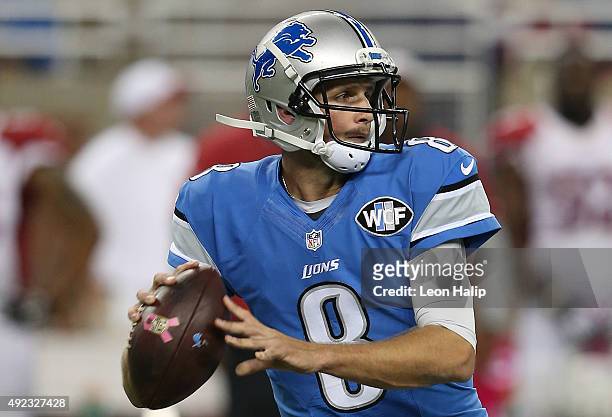 Quarterback Dan Orlovsky of the Detroit Lions drops back to pass during the fourth quarter of the game against the Arizona Cardinals on October 11,...