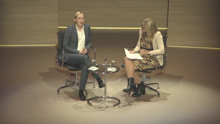 GBR: Mhairi Black: From Chip Shop to Westminister: Women in the World Summit