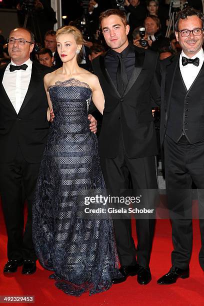 Martin Katz, Sarah Gadon, Robert Pattinson and Michel Merkt attend the "Maps To The Stars" premiere during the 67th Annual Cannes Film Festival on...