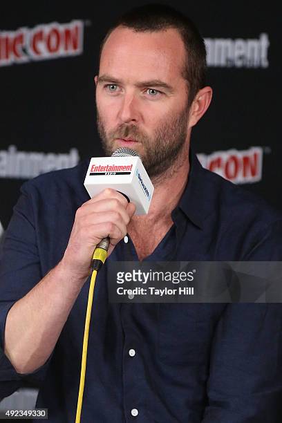 Sullivan Stapleton visits the SiriusXM Studios during New York Comic-Con at The Jacob K. Javits Convention Center on October 11, 2015 in New York...