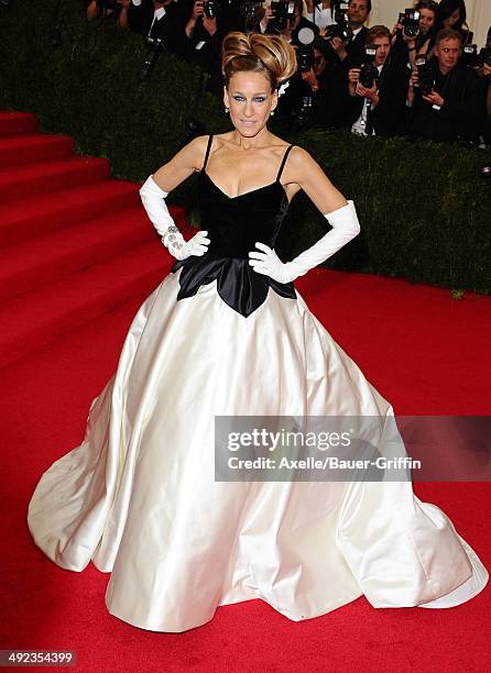 Sarah Jessica Parker attends the 'Charles James: Beyond Fashion' Costume Institute Gala at the Metropolitan Museum of Art on May 5, 2014 in New York...