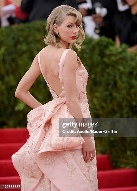 Taylor Swift attends the 'Charles James: Beyond Fashion' Costume Institute Gala at the Metropolitan Museum of Art on May 5, 2014 in New York City.