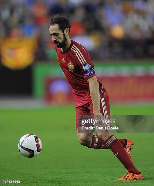 Juanfran of Spain in action during the UEFA EURO 2016 Qualifier group C match between Spain and Luxembourg at Estadio Municipal Las Gaunas on October...