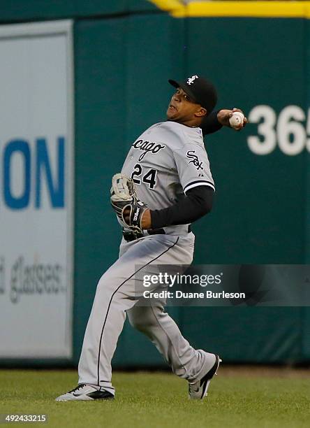 Right fielder Dayan Viciedo of the Chicago White Sox throws in a ball during a game against the Detroit Tigers at Comerica Park on May 5, 2014 in...