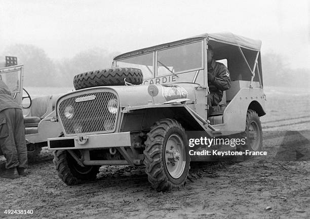 The French military team with Delage vehicles during the rally Algiers-Cape Town in December 1950.