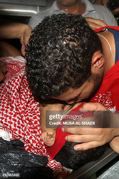 Moataz Assayed Shell Moataz Zawahra Photos and Premium High Res Pictures - Getty Images