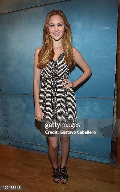 Ella Wahlestedt is on the set of "Despiereta America" at Univision Headquarters on May 20, 2014 in Miami, Florida.
