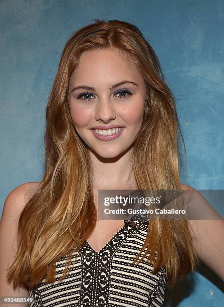 Ella Wahlestedt is on the set of "Despiereta America" at Univision Headquarters on May 20, 2014 in Miami, Florida.