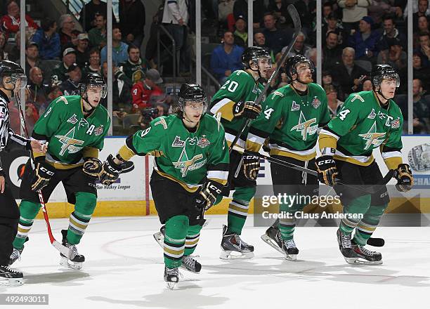 Anthony Richard of the Val'Dor Foreurs scores against the Edmonton Oil Kings in Game Five of the 2014 MasterCard Memorial Cup at Budweiser Gardens on...