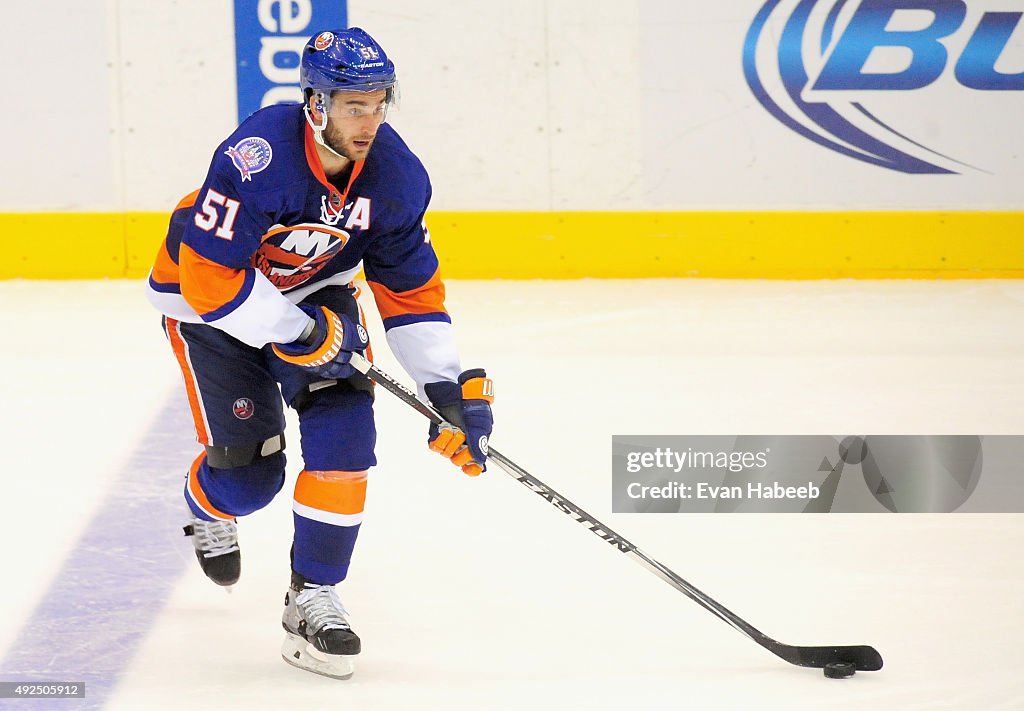 Carolina Hurricanes v New York Islanders