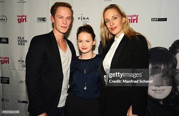 Marlon Boess, Jana Naomi McKinnon and Lilian Klebow pose during the 'Beautiful Girl' Vienna premiere at UCI Kinowelt Millenium City on October 13,...