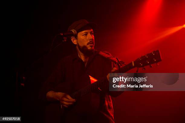 Andy Cabic of Vetiver performs at Oslo on October 13, 2015 in London, England.