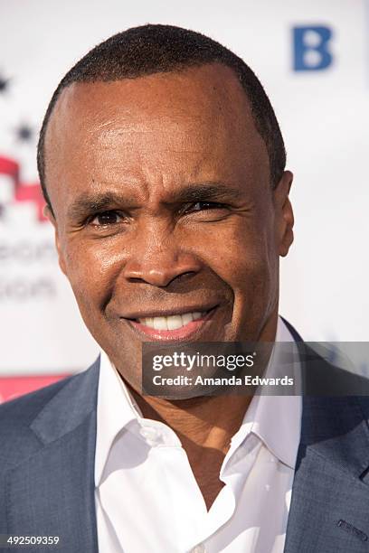 Boxer Sugar Ray Leonard arrives at the 5th Annual "Big Fighters, Big Cause" charity boxing night benefiting The Sugar Ray Leonard Foundation at the...