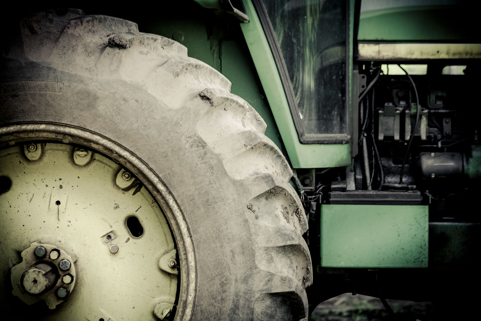 tractor detailing