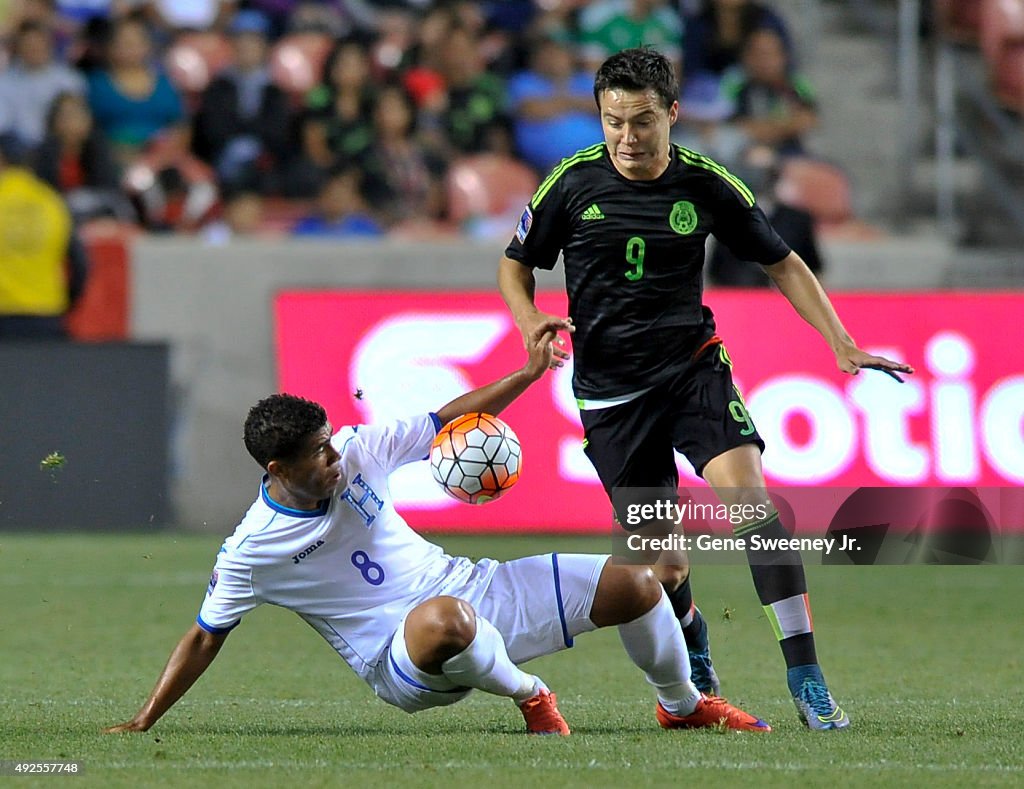 Honduras v Mexico: Final-2015 CONCACAF Olympic Qualifying