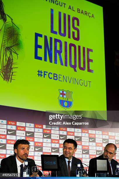 Luis Enrique Martinez faces the media with President Josep Maria Bartomeu and Sports Director Andoni Zubizarreta during his official presentation as...