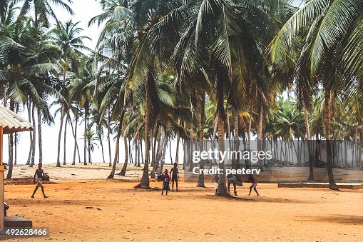 Schule in der Nähe des Strandes. Ouidah, Benin. Schule in der Nähe des Strandes. Ouidah, Benin.