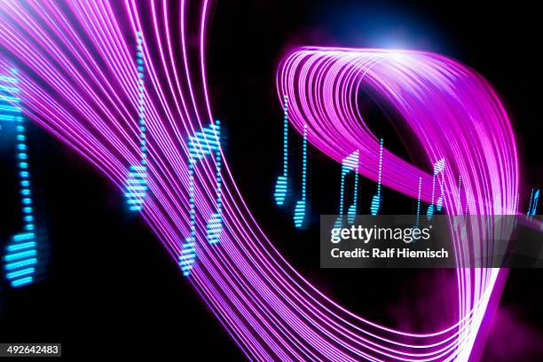 ilustraciones, imágenes clip art, dibujos animados e iconos de stock de musical notes with psychedelic lights - notas musicales