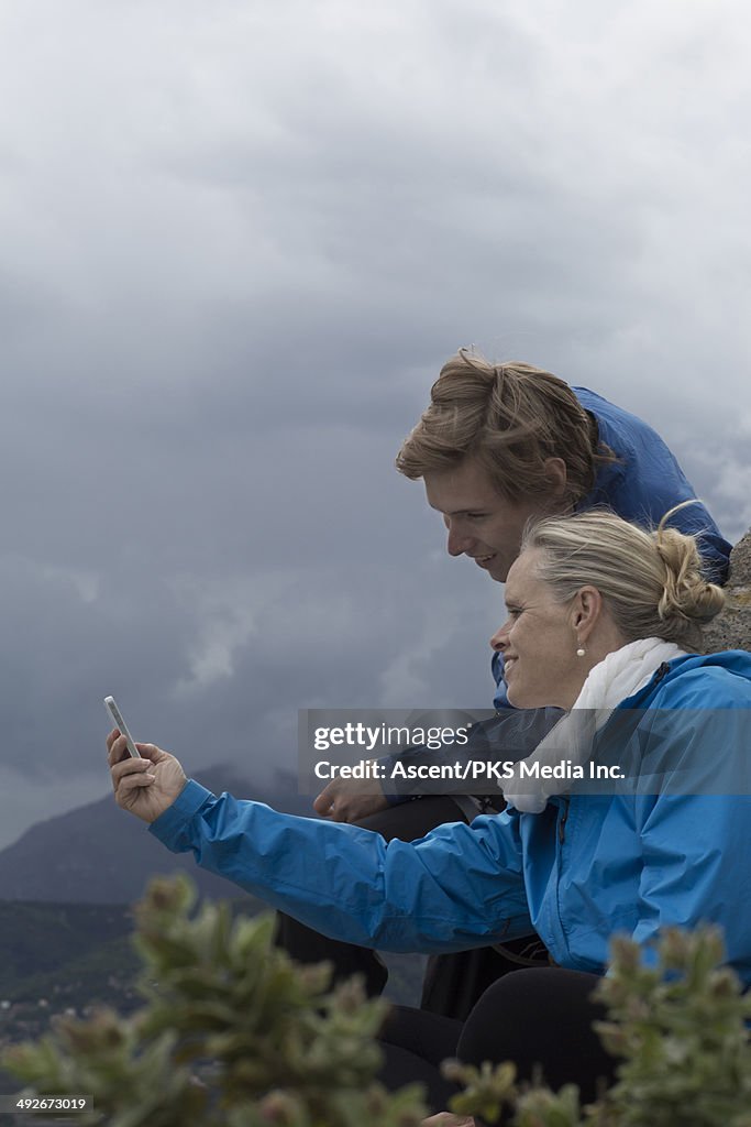 Mother and son share text message, in mtns