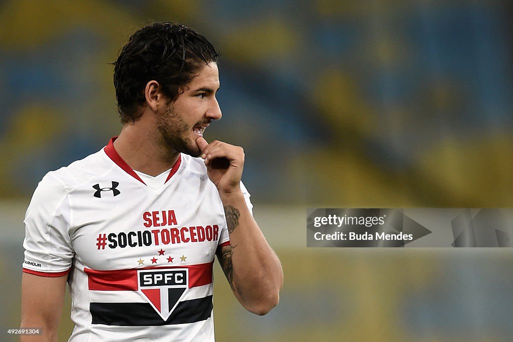 Fluminense v Sao Paulo - Brasileirao Series A 2015