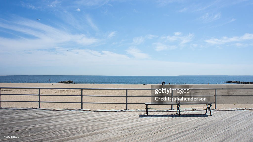 US-Bundesstaat New York, New York City, Blick auf den Strand von Brighton